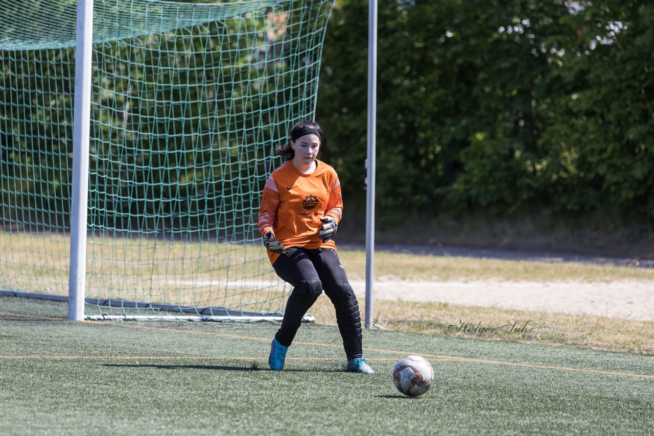 Bild 88 - wBJ SV Henstedt Ulzburg - TuS Rotenhof : Ergebnis: 12:0